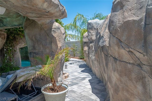 2925 Thurman Avenue, Las Vegas, NV 89120