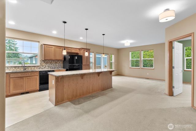 730 Farmington Drive, Burlington, WA 98233