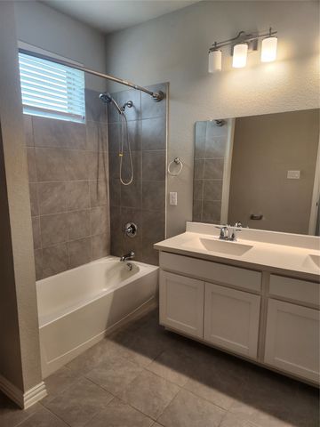 8313 Oxalis Lane, Dallas, TX 75252