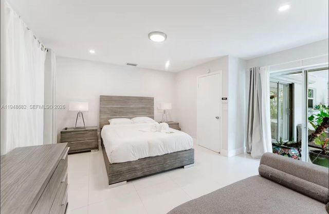 4017 Monroe St 0, Hollywood, FL 33021