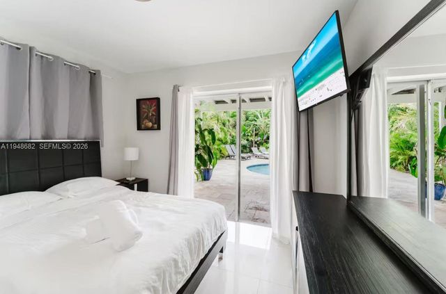 4017 Monroe St 0, Hollywood, FL 33021