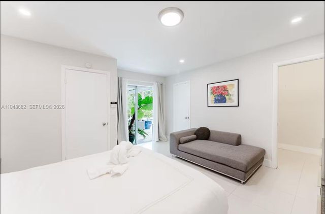 4017 Monroe St 0, Hollywood, FL 33021