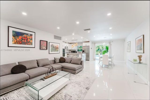 4017 Monroe St 0, Hollywood, FL 33021