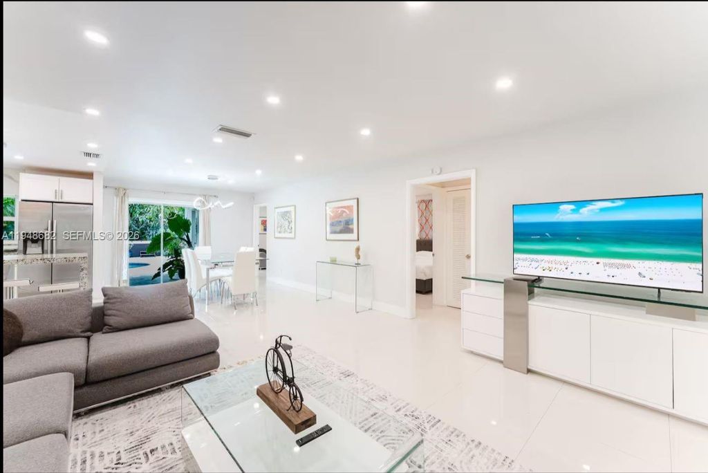 4017 Monroe St 0, Hollywood, FL 33021