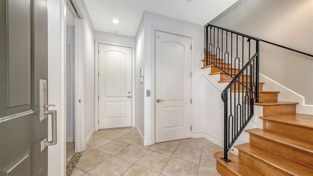 235 COCOANUT AVENUE 113C, Sarasota, FL 34236