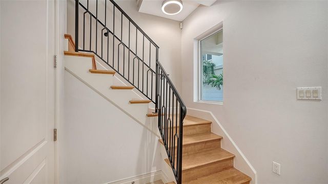 235 COCOANUT AVENUE 113C, Sarasota, FL 34236