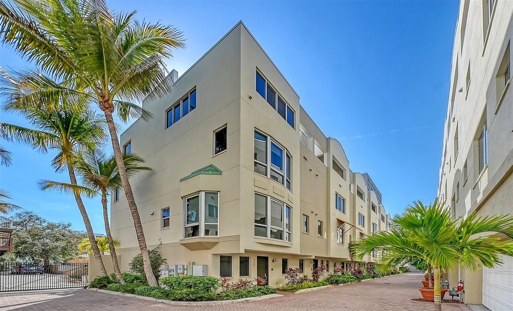 235 COCOANUT AVENUE 113C, Sarasota, FL 34236