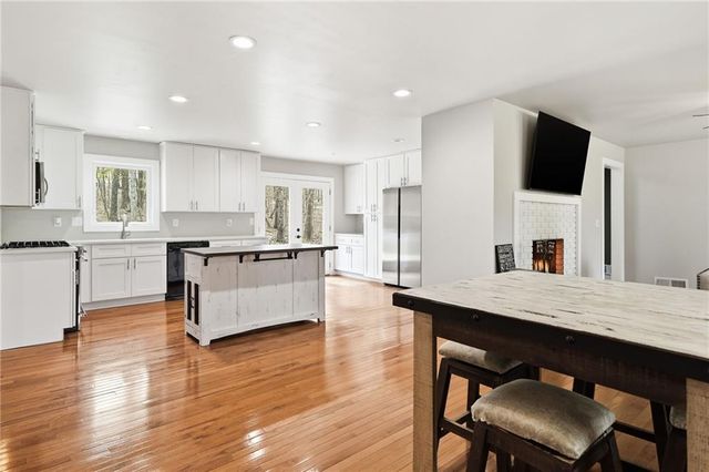 251 Fields Landing Drive, Canton, GA 30114