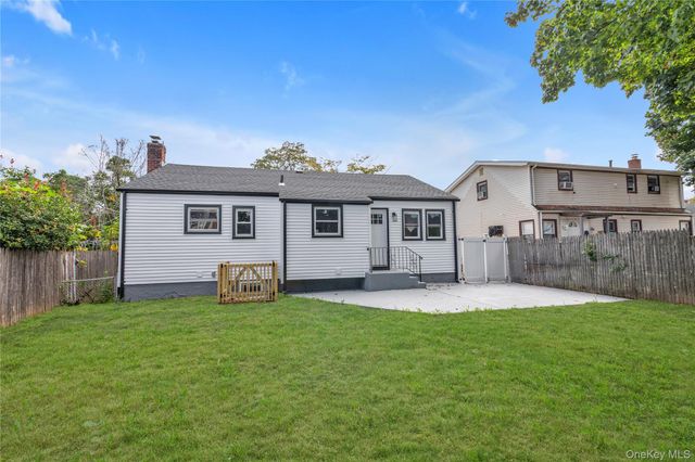 271 Sherman Street, Westbury, NY 11590
