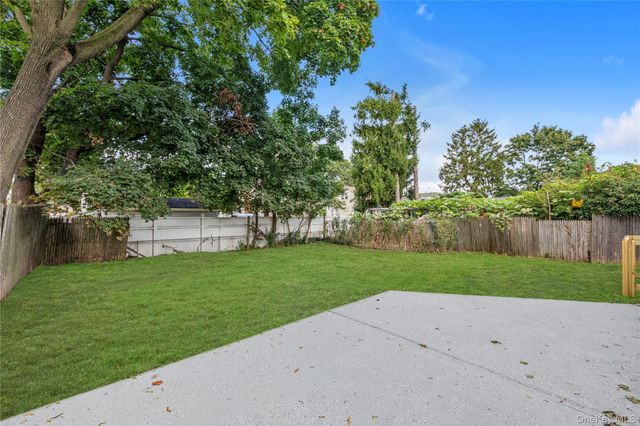 271 Sherman Street, Westbury, NY 11590