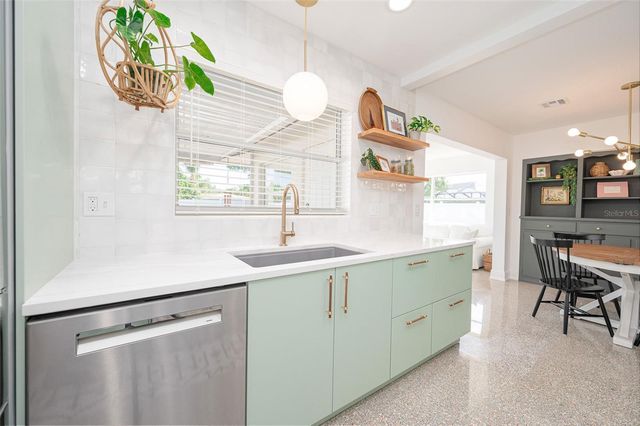 2833 SUNNYSIDE STREET, Sarasota, FL 34239
