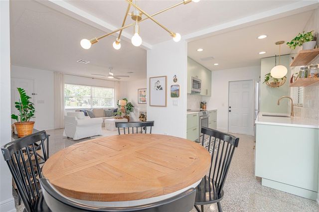 2833 SUNNYSIDE STREET, Sarasota, FL 34239
