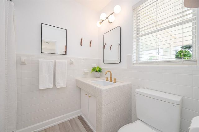 2833 SUNNYSIDE STREET, Sarasota, FL 34239