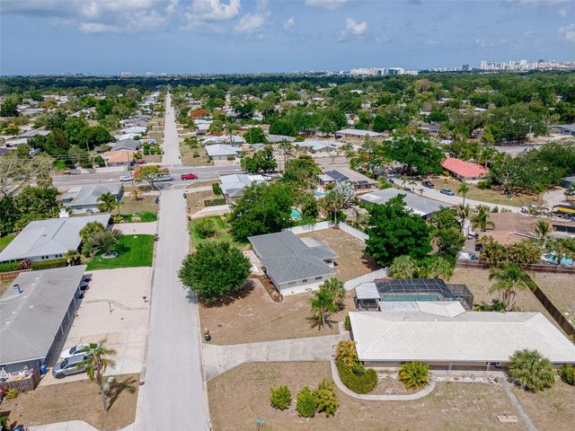 2833 SUNNYSIDE STREET, Sarasota, FL 34239