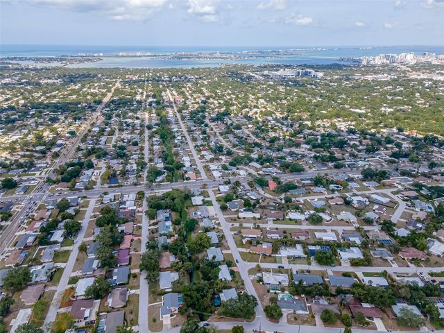 2833 SUNNYSIDE STREET, Sarasota, FL 34239