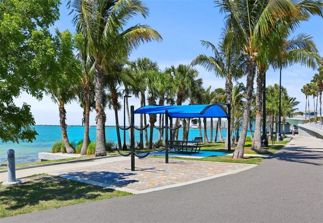 2833 SUNNYSIDE STREET, Sarasota, FL 34239