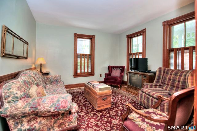 21 East Avenue, Norwalk, CT 06851