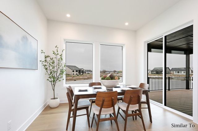 1317 S Auburn Place, West Des Moines, IA 50266