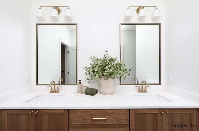 1317 S Auburn Place, West Des Moines, IA 50266