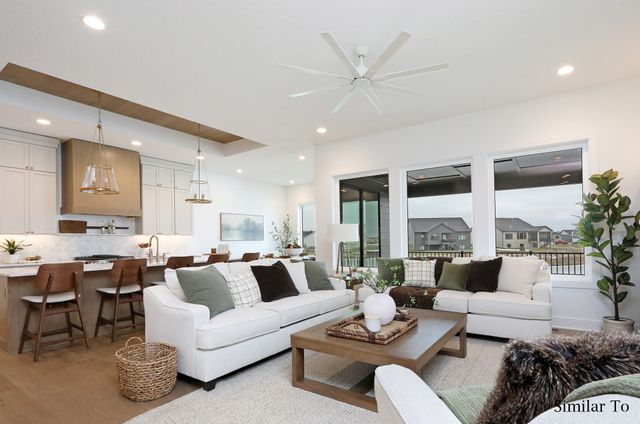 1317 S Auburn Place, West Des Moines, IA 50266