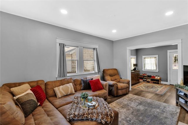 21 Westminster Ave, City Of Greensburg, PA 15601