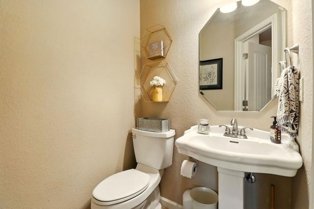 529 Honeycomb CIR, Driftwood, TX 78619