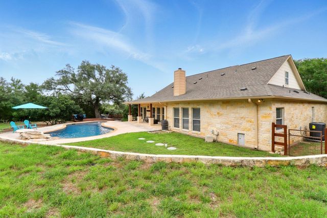 529 Honeycomb CIR, Driftwood, TX 78619