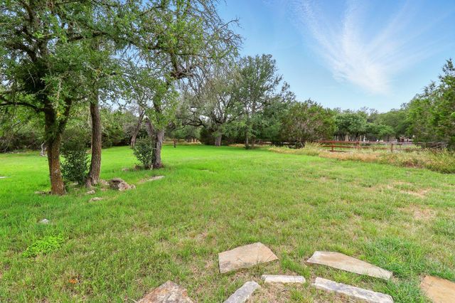 529 Honeycomb CIR, Driftwood, TX 78619