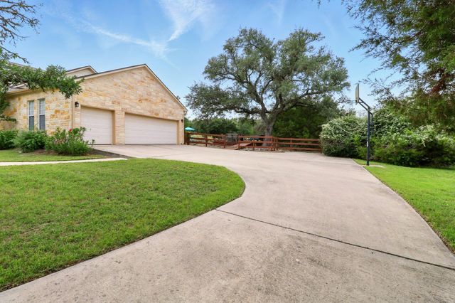 529 Honeycomb CIR, Driftwood, TX 78619