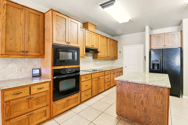 529 Honeycomb CIR, Driftwood, TX 78619