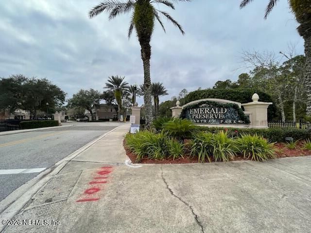 5978 PAVILION Drive, Jacksonville, FL 32258