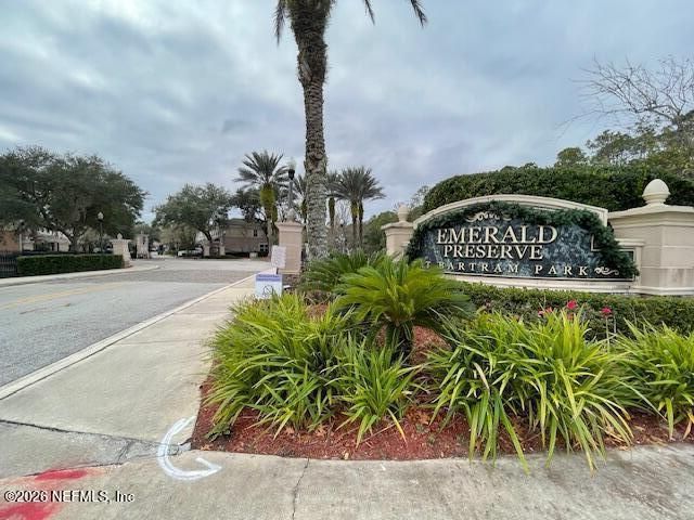 5978 PAVILION Drive, Jacksonville, FL 32258