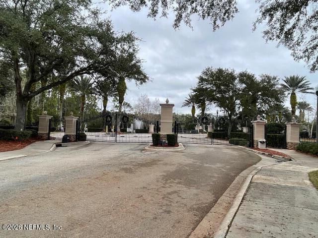 5978 PAVILION Drive, Jacksonville, FL 32258