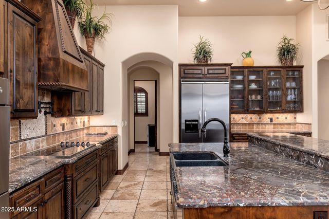 12980 E COCHISE Road, Scottsdale, AZ 85259