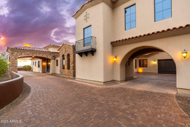 12980 E COCHISE Road, Scottsdale, AZ 85259