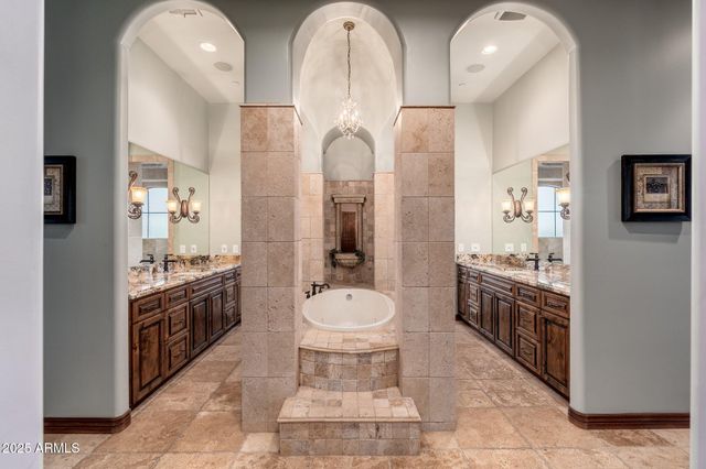 12980 E COCHISE Road, Scottsdale, AZ 85259