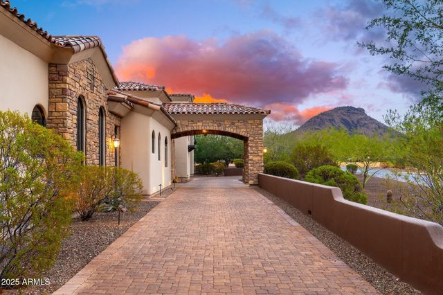 12980 E COCHISE Road, Scottsdale, AZ 85259