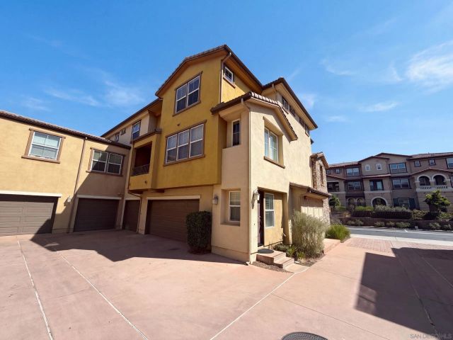 1115 Calabria, Santee, CA 92071
