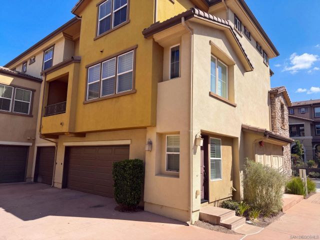 1115 Calabria, Santee, CA 92071