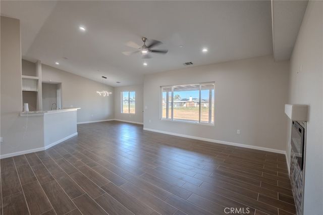 16506 Cactus Street, Hesperia, CA 92345