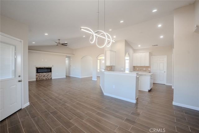 16506 Cactus Street, Hesperia, CA 92345