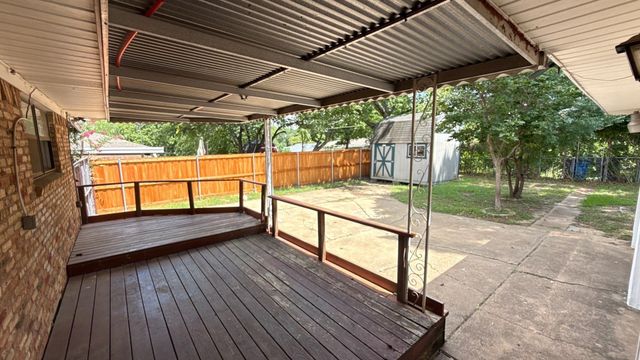 8730 Lapanto Lane, Dallas, TX 75227