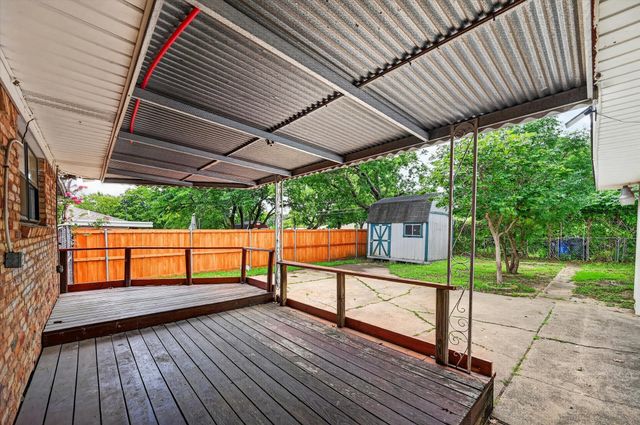 8730 Lapanto Lane, Dallas, TX 75227