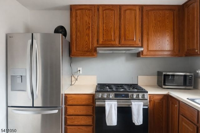 296 Esplanade Unit 27 27, Hackensack City, NJ 07601