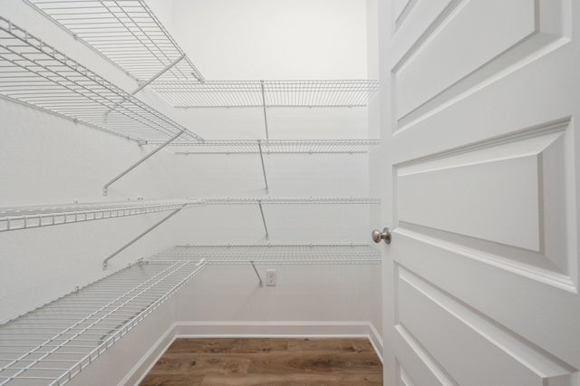 860 S Rayburn Street, Crestview, FL 32539