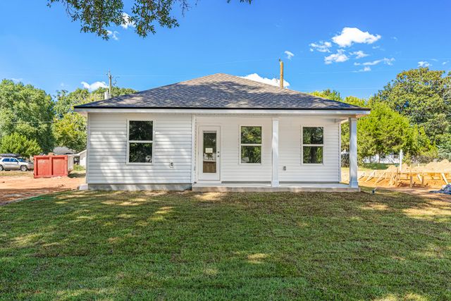 860 S Rayburn Street, Crestview, FL 32539