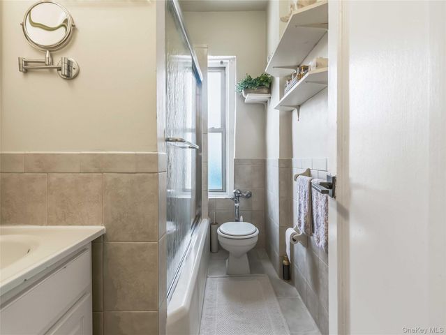 2190 Boston Road 5A, Bronx, NY 10462