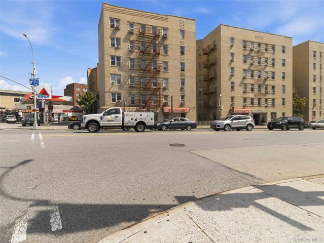 2190 Boston Road 5A, Bronx, NY 10462