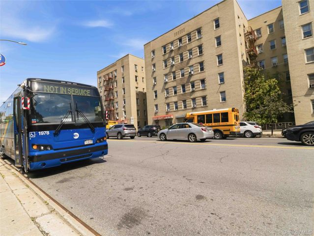 2190 Boston Road 5A, Bronx, NY 10462