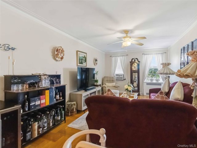 2190 Boston Road 5A, Bronx, NY 10462